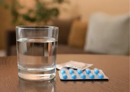 Jakie są skutki uboczne, przeciwwskazania i alternatywne metody leczenia tabletek na potencję?